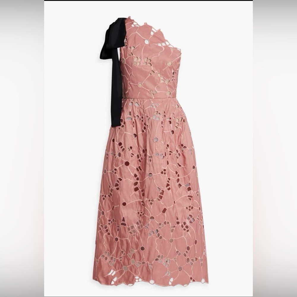 **SOLD** Oscar de la Renta Pink One-Shoulder Guipure Lace Dress size 12 $5600